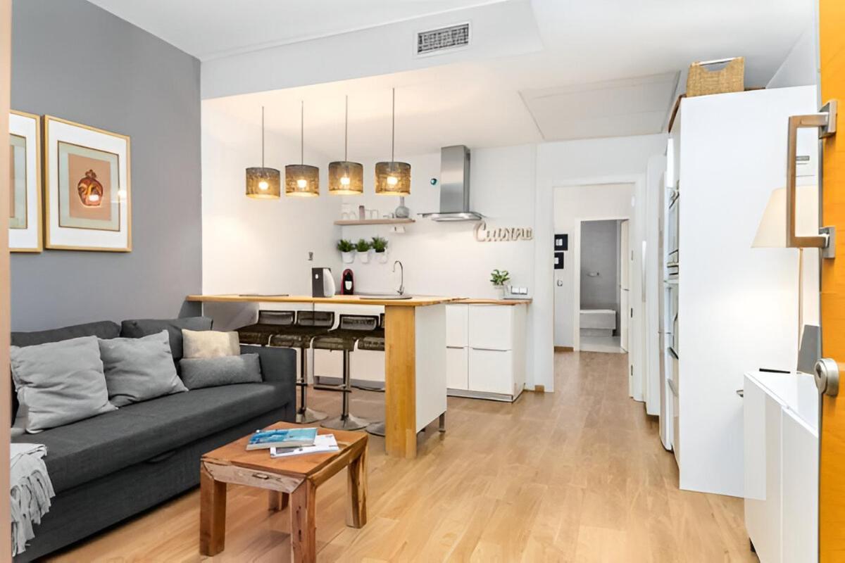Apartamento a 5 min de calle Larios con parking Málaga Exterior foto